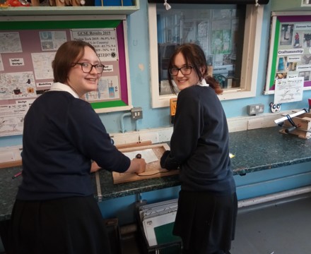 Hot glue net creation